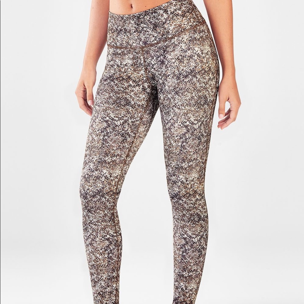 High Waisted 7/8 Fabletics Leggings ‼️NWT‼️ NW